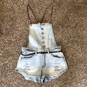 Forever 21 Shorts overall